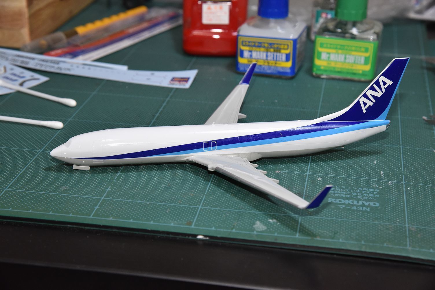 ハセガワ 1/200 ANA ボーイング 737-800 製作記その3: だいごん